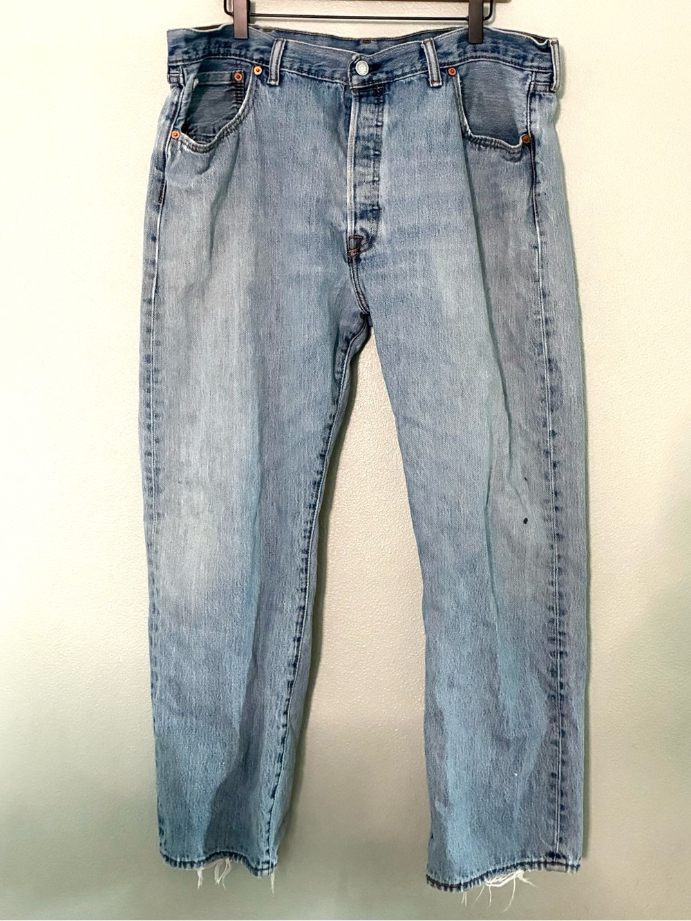 Levi’s 501 Button Fly Jeans Men’s 40x30 Light Wash Straight Leg Vintage Style